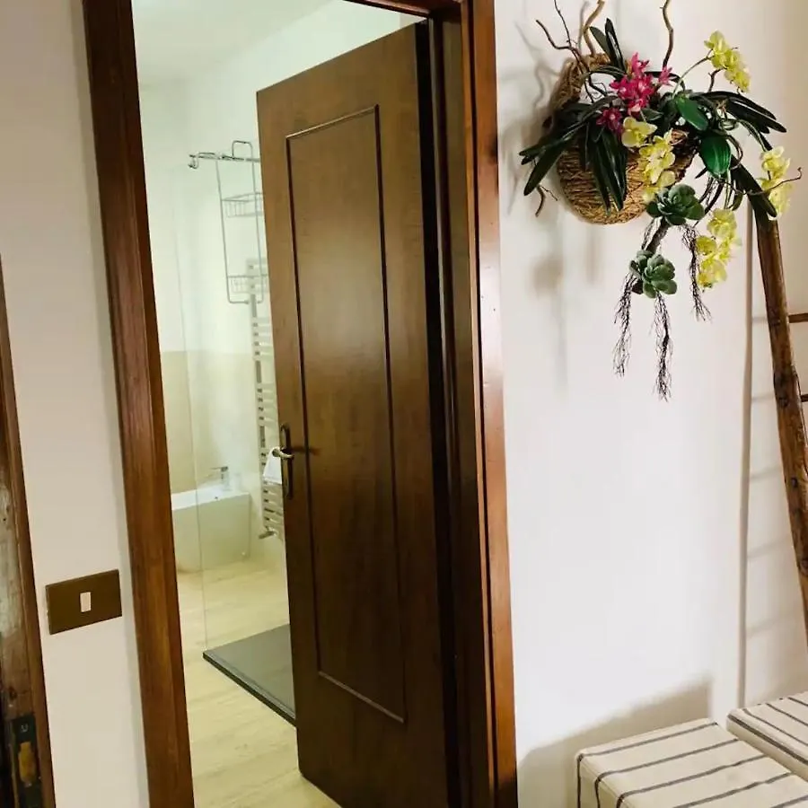 Casavacanze Sottocolle Valmorea Apartment